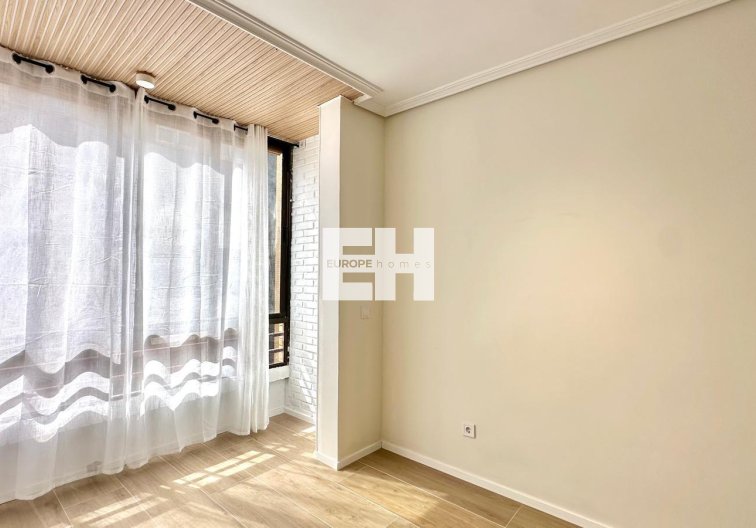 Segunda mano - Apartamento  - Torrevieja - Centro