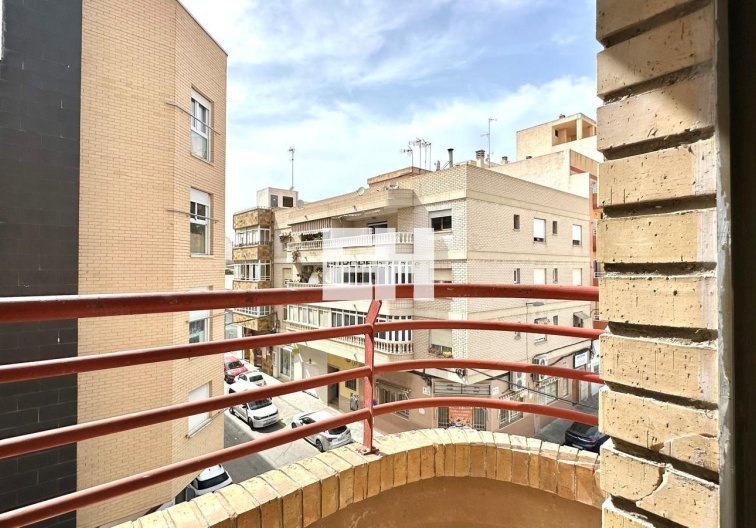 Segunda mano - Apartamento  - Torrevieja - Centro