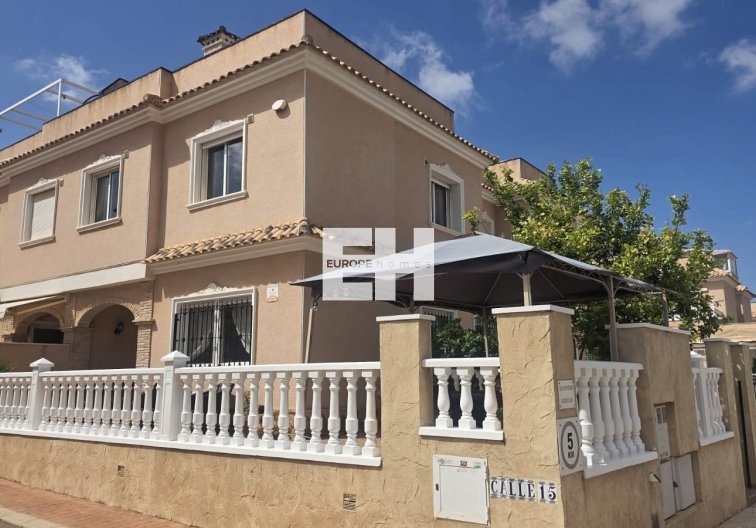 Segunda mano - villa - Orihuela Costa - Costa Blanca
