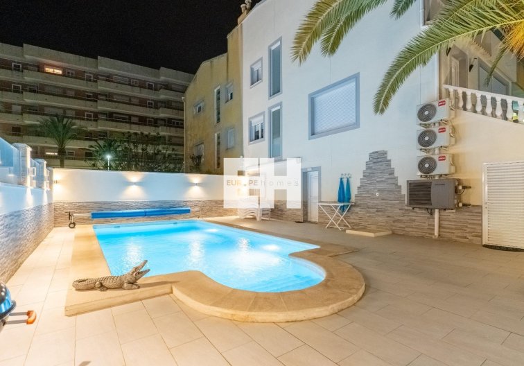Segunda mano - town house - Torrevieja - Punta Prima