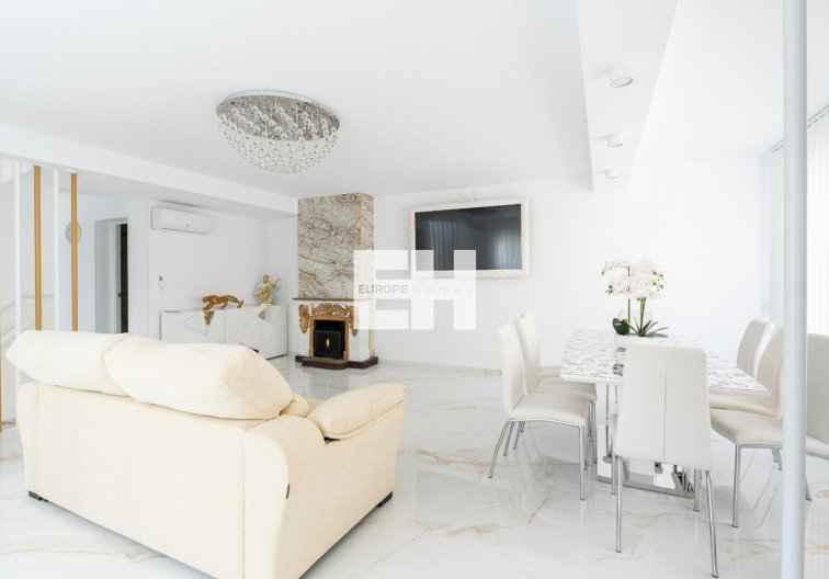 Segunda mano - town house - Torrevieja - Punta Prima