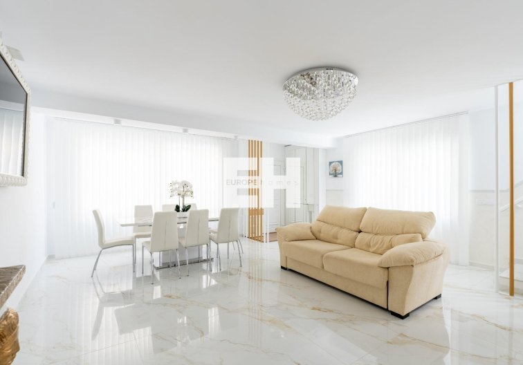 Segunda mano - town house - Torrevieja - Punta Prima