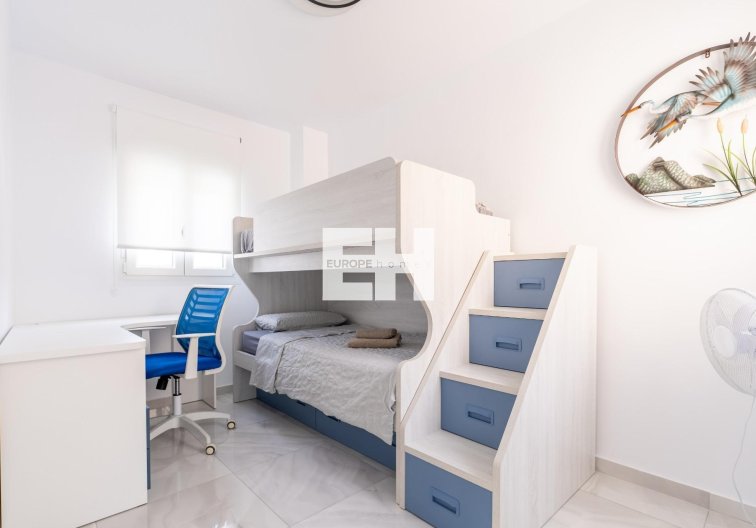 Segunda mano - town house - Torrevieja - Punta Prima