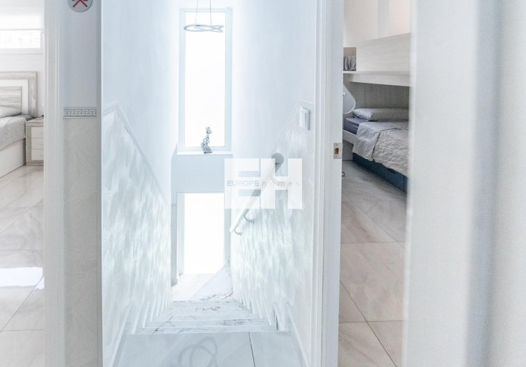 Segunda mano - town house - Torrevieja - Punta Prima