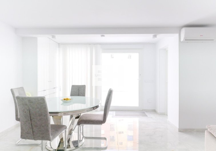 Segunda mano - town house - Torrevieja - Punta Prima