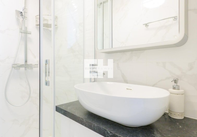 Segunda mano - town house - Torrevieja - Punta Prima