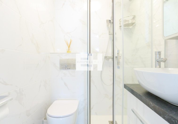 Segunda mano - town house - Torrevieja - Punta Prima