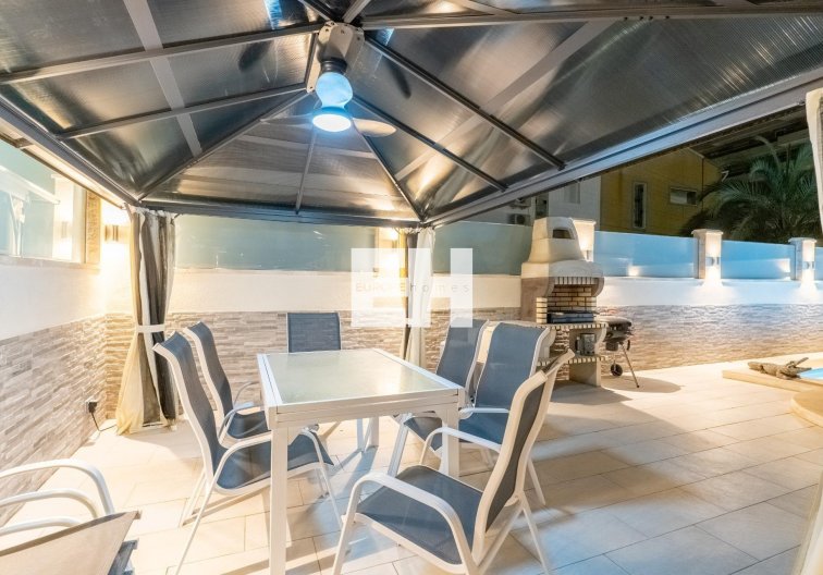 Segunda mano - town house - Torrevieja - Punta Prima