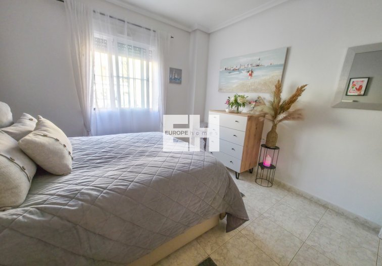 Segunda mano - villa - Villamartin - Costa Blanca