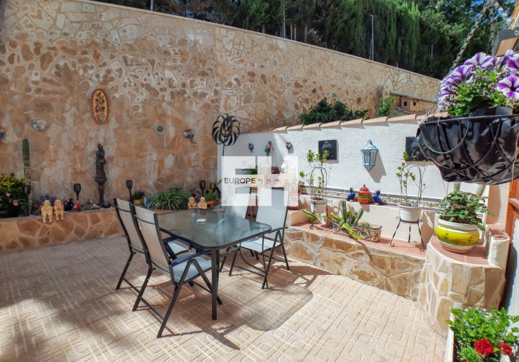 Segunda mano - villa - Villamartin - Costa Blanca