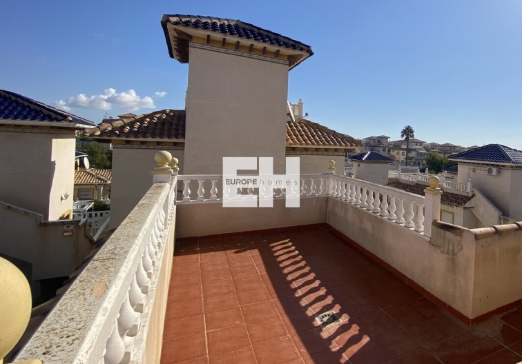 Segunda mano - villa - La Zenia - Costa Blanca