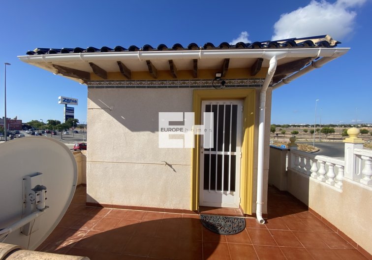 Segunda mano - villa - La Zenia - Costa Blanca