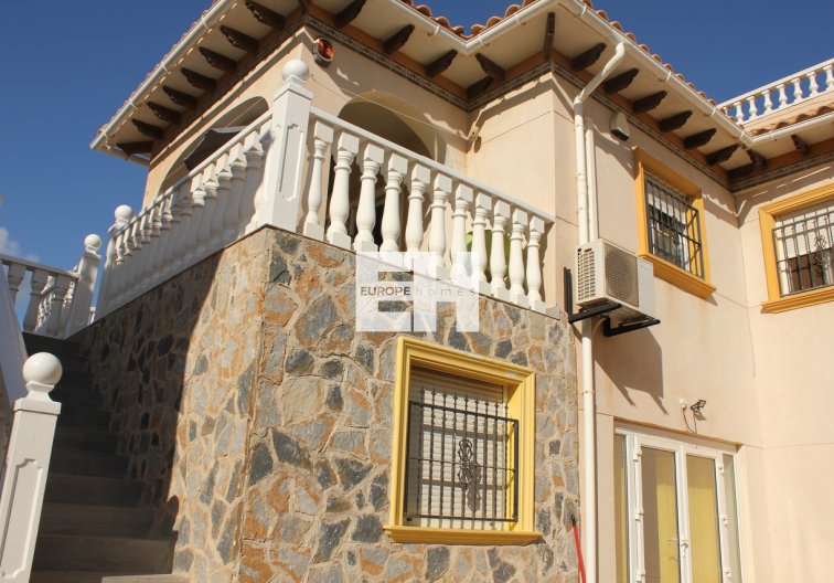 Segunda mano - villa - La Zenia - Costa Blanca