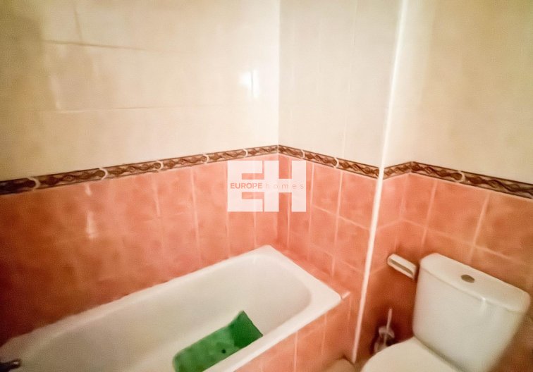 Segunda mano - Apartamento  - Torrevieja - Parque De Las Naciones