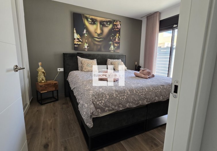 Segunda mano - villa - Los Montesinos - Costa Blanca