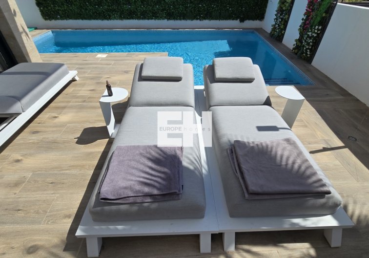 Segunda mano - villa - Los Montesinos - Costa Blanca