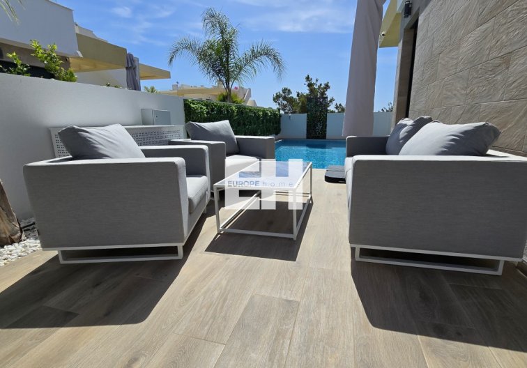 Segunda mano - villa - Los Montesinos - Costa Blanca