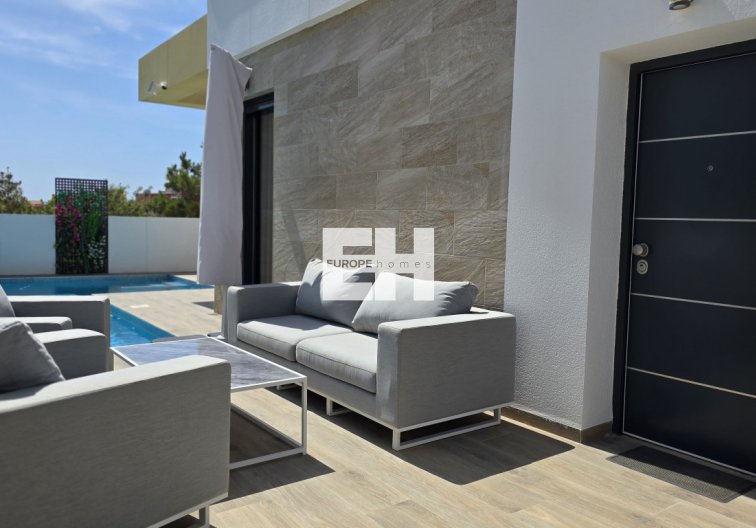 Segunda mano - villa - Los Montesinos - Costa Blanca