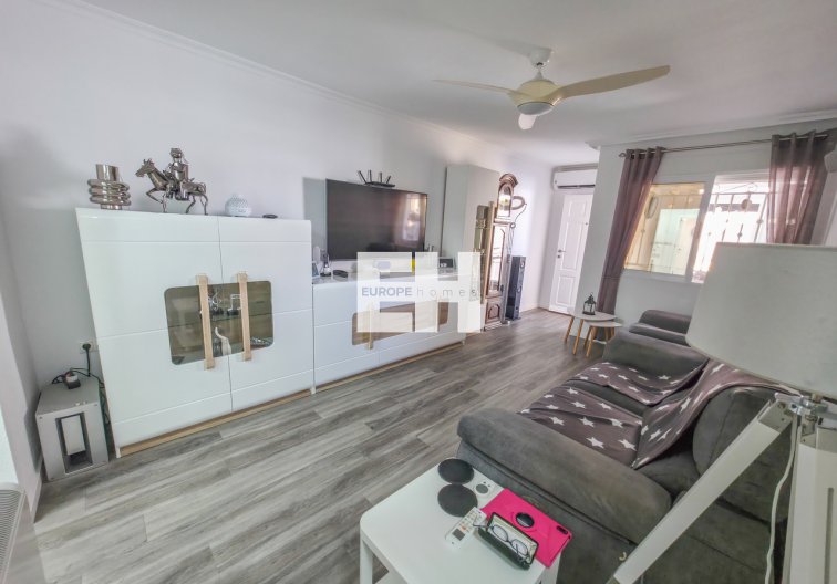 Segunda mano - Apartamento  - Vistabella Golf Entre Naranjos - Inland