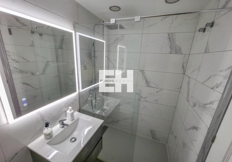 Segunda mano - Apartamento  - Vistabella Golf Entre Naranjos - Inland