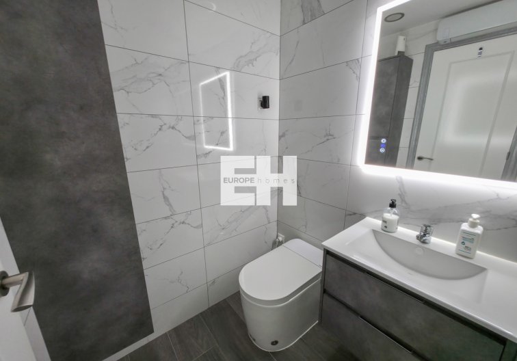 Segunda mano - Apartamento  - Vistabella Golf Entre Naranjos - Inland