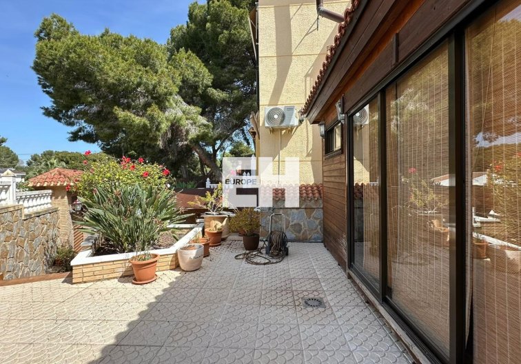 Segunda mano - villa - Torrevieja - Los Balcones - Los Altos Del Edén