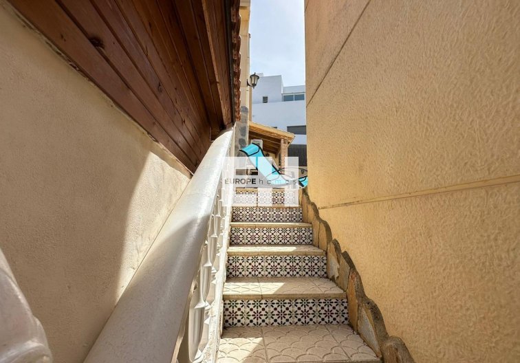 Segunda mano - villa - Torrevieja - Los Balcones - Los Altos Del Edén