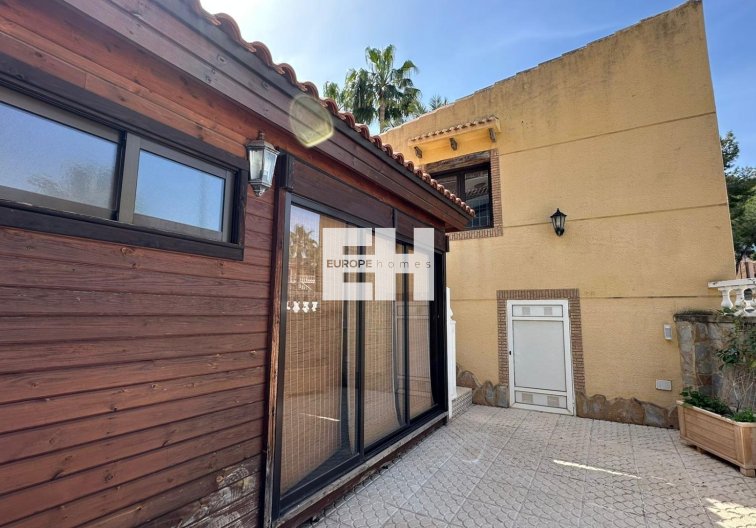 Segunda mano - villa - Torrevieja - Los Balcones - Los Altos Del Edén