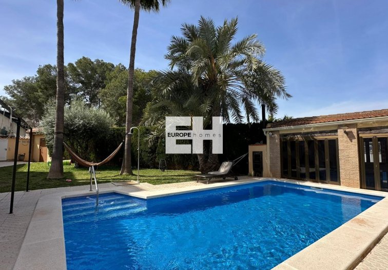 Segunda mano - villa - Torrevieja - Los Balcones - Los Altos Del Edén