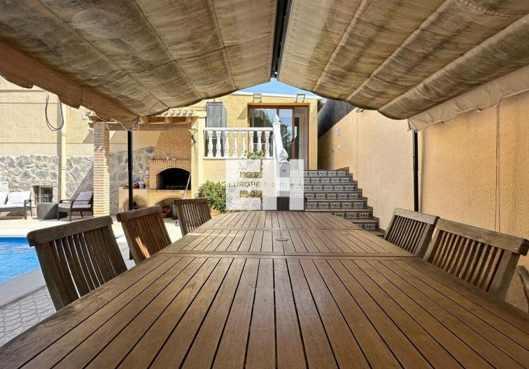 Segunda mano - villa - Torrevieja - Los Balcones - Los Altos Del Edén