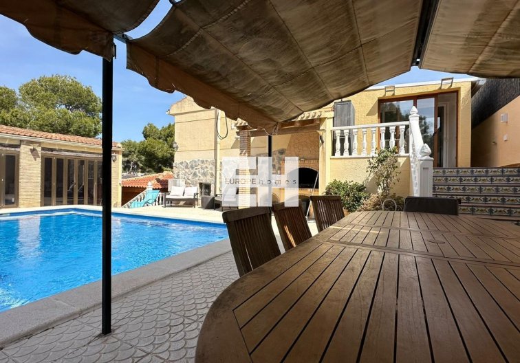 Segunda mano - villa - Torrevieja - Los Balcones - Los Altos Del Edén