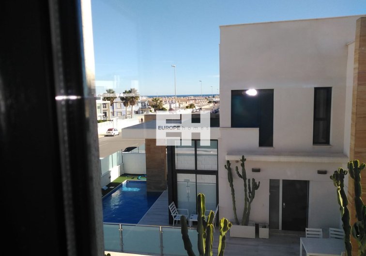 Segunda mano - villa - Orihuela Costa - Costa Blanca