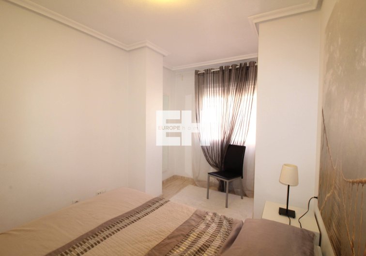 Segunda mano - Apartamento  - Torrevieja - Centro