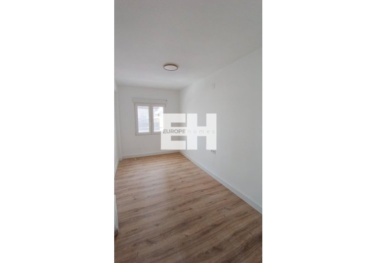 Segunda mano - Apartamento  - Torrevieja - Centro
