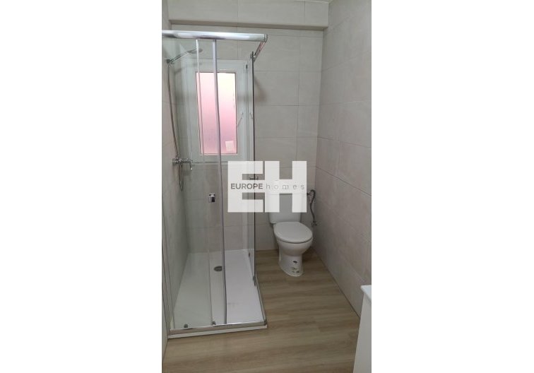 Segunda mano - Apartamento  - Torrevieja - Centro