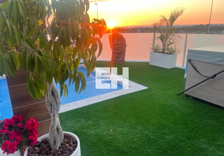 Segunda mano - villa - Los Montesinos - Costa Blanca