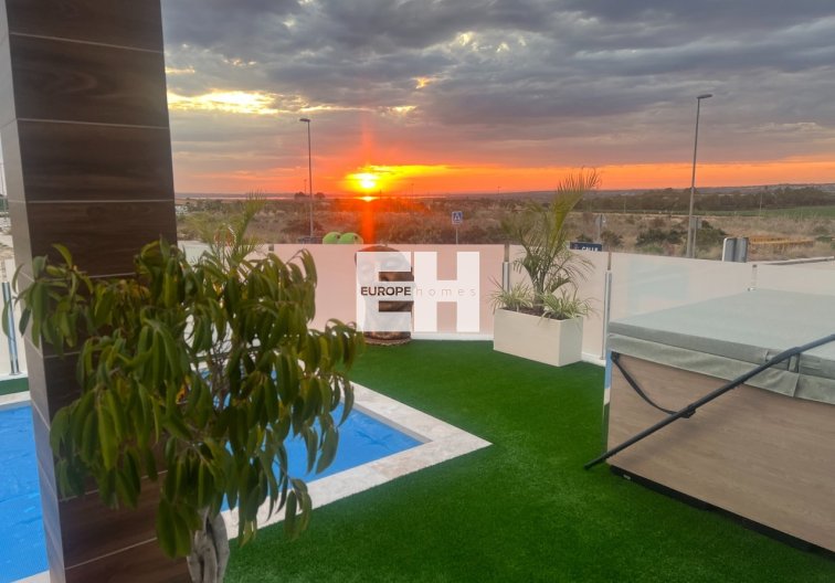 Segunda mano - villa - Los Montesinos - Costa Blanca