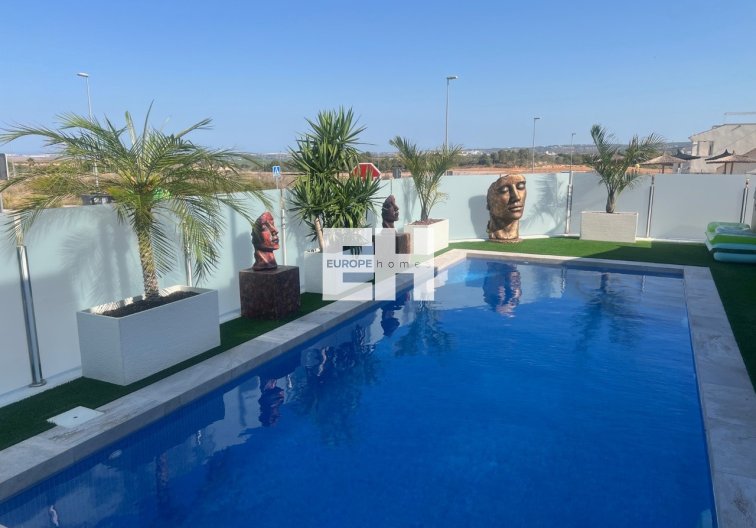 Segunda mano - villa - Los Montesinos - Costa Blanca