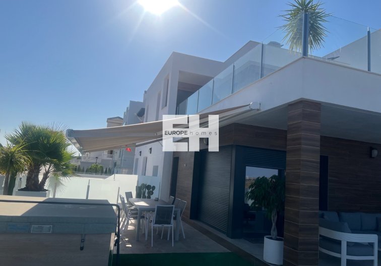 Segunda mano - villa - Los Montesinos - Costa Blanca
