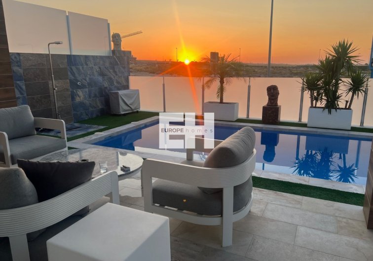 Segunda mano - villa - Los Montesinos - Costa Blanca