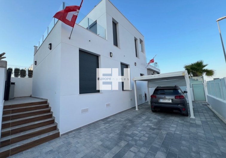 Segunda mano - villa - Los Montesinos - Costa Blanca