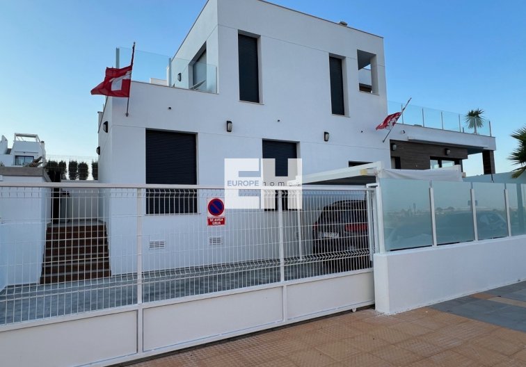 Segunda mano - villa - Los Montesinos - Costa Blanca