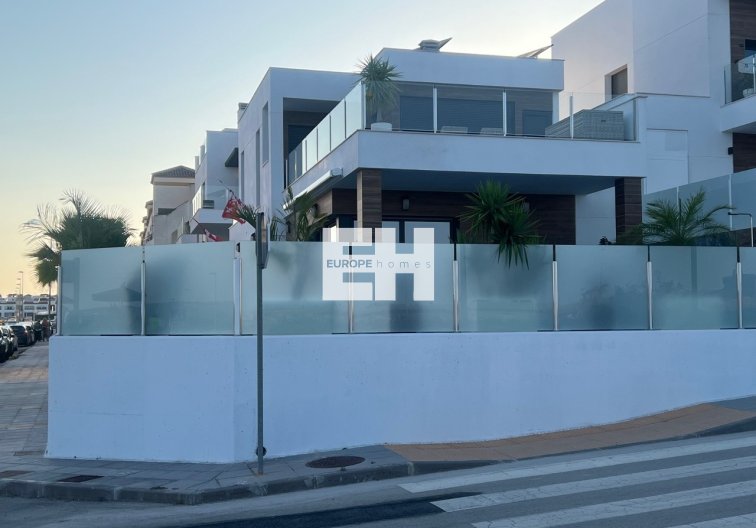 Segunda mano - villa - Los Montesinos - Costa Blanca