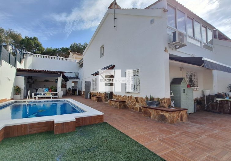 Segunda mano - villa - Torrevieja - Los Balcones - Los Altos Del Edén