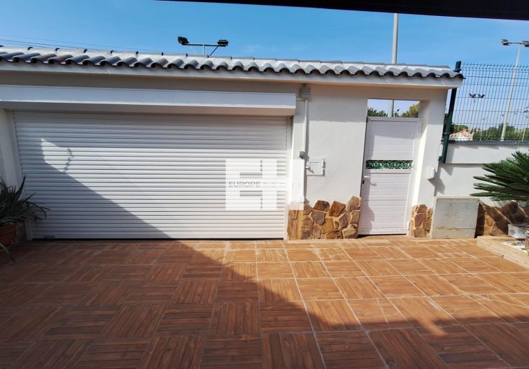 Segunda mano - villa - Torrevieja - Los Balcones - Los Altos Del Edén