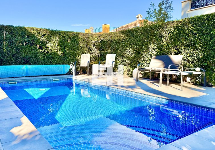 Segunda mano - villa - Mar Menor Golf Resort - Inland