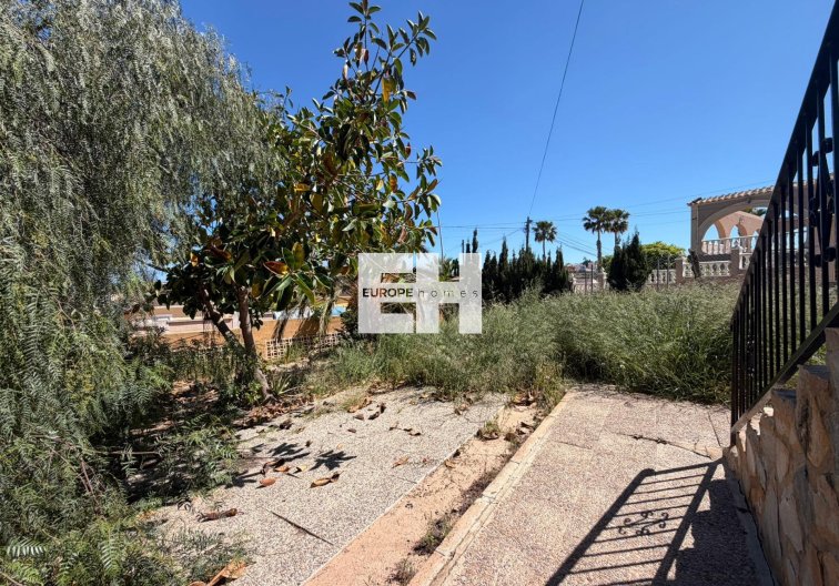 Segunda mano - villa - Torrevieja - Los Balcones - Los Altos Del Edén