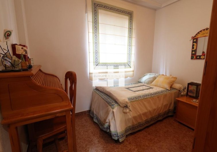 Segunda mano - villa - Torrevieja - Costa Blanca