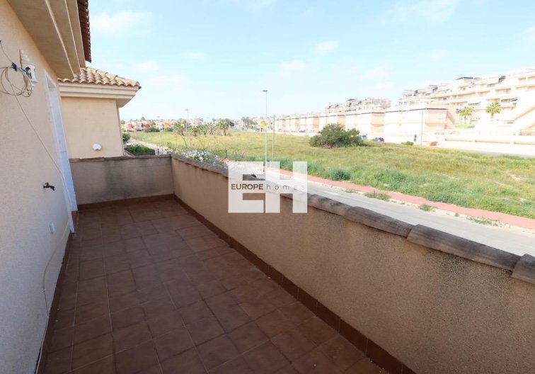 Segunda mano - villa - Torrevieja - Costa Blanca