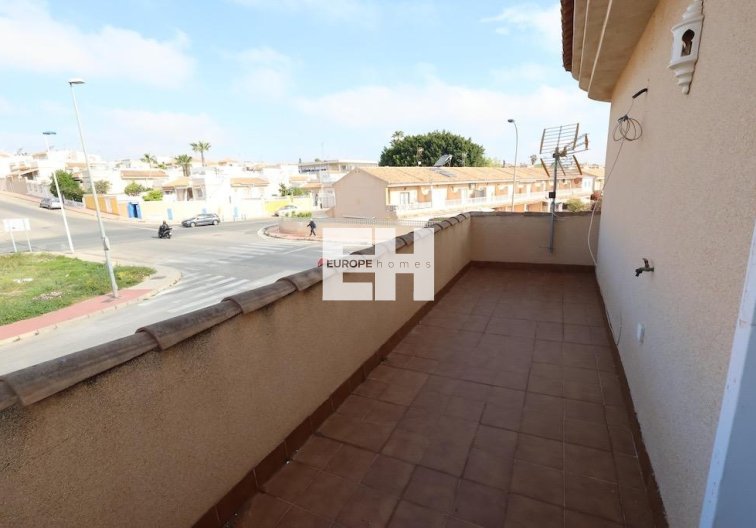 Segunda mano - villa - Torrevieja - Costa Blanca